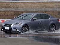 【レクサス GS 体験試乗会】4輪操舵の開発に「またやるのか！」 画像