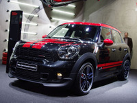 【ジュネーブモーターショー12】MINI クロスオーバーJCW 詳細画像 画像