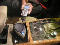 ノキアが携帯電話のハンズフリーキット2機種を発売 画像