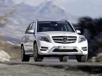 【ニューヨークモーターショー12】メルセデスベンツ GLK に2012年型…初の大幅改良 画像