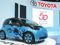 【株価】トヨタ、震災発生日の引け値を上回る 画像