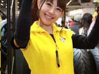 【東京モーターサイクルショー12】コンパニオン…ダンロップ 画像