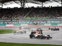 カーティケヤンがベッテルに猛反発…F1マレーシアGP 画像
