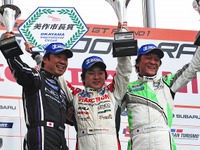 【PCCJ 2012 第1戦】タイヤで明暗分かれる 画像