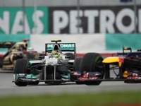 レッドブル、ウイング規定の説明に納得できず 画像