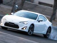 86 と BRZ にレンタカー登場 画像