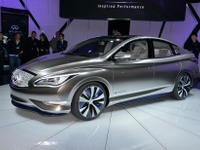 日産、インフィニティのEVセダンは米国で生産か…LE コンセプト 画像
