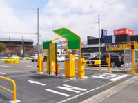 三井のリパーク、新横浜北駐車場にハイブリッドソーラーシステムを導入  画像