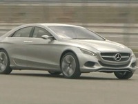 これがメルセデス Aクラス 新型派生の4ドアクーペ?!…公式画像が流出か 画像