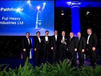 富士重、ボーイング社から表彰 画像