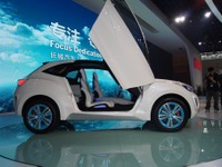 【北京モーターショー12】長城汽車、PHVのSUVコンセプトを初公開 画像