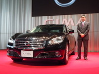 【日産 シーマ 新型発表】西川副社長「フルラインで勝負するという決意表明」 画像