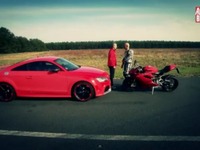 アウディとドゥカティ、サーキットで対決［動画］ 画像