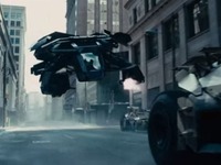 映画『ダークナイト ライジング』予告編、バットモービルも登場[動画] 画像