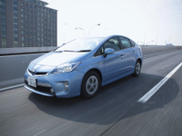 【トヨタ プリウスPHV 試乗】電気自動車の方が実は中途ハンパ？…小沢コージ 画像