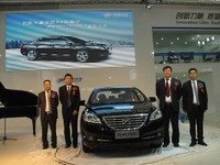 【北京モーターショー12】力帆汽車、最上級セダンの 720 発表…海外輸出も計画 画像