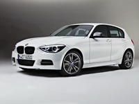 BMW 1シリーズ新型の頂点、M135i…5ドアにも設定 画像