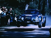 ルノー アルピーヌA110 の復刻モデル、F1モナコGPでデビューか…EVの可能性も 画像