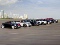 MINI JCWシリーズに2013年モデル…燃費7.5%向上 画像