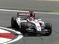 【佐藤琢磨写真蔵】ヨーロッパGP…フロントロウから激しくバトル 画像