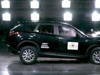 マツダ CX-5、5つ星の衝突安全性能［動画］ 画像