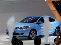 【プサンモーターショー12】ルノーサムスン、13年発売予定の SM3 ZE 発表 画像