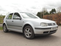 英国紳士がVW ゴルフ で10年72万kｍ走行達成 画像