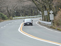 【夏タイヤ徹底ガイド 2012】ハンドル応答性を分析 画像