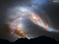 天の川とアンドロメダの銀河衝突、40億年後 画像