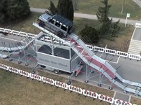 Gクラスがシーソーに挑戦?!…驚異のオフロード性能[動画] 画像