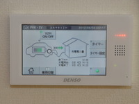 トヨタ、PHVから住宅に電力を供給できるV2Hを開発 画像