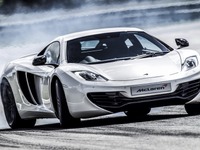 マクラーレンのスーパーカー、 MP4-12C 進化…625psへパワーアップ 画像