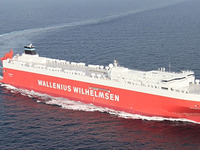 三菱重工、世界最大のRORO船がシップ・オブ・ザ・イヤー2011を受賞  画像