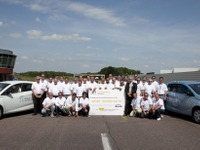 ルノーの新型EV、ZOEが世界新記録…24時間で1618km走行 画像