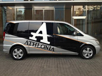 メルセデス・ベンツ日本、トライアスロン大会に協賛  画像