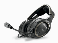 ボーズ、航空パイロット・クルー用ヘッドセット発売 画像