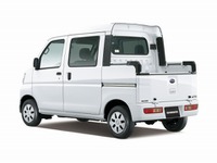 スバル サンバー に初のオープンデッキ、112万8900円から 画像