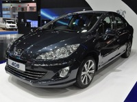三菱自とPSAプジョーシトロエン、ロシア工場での本格生産を開始 画像