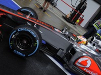 【F1 イギリスGP】大雨で波乱の予選、ポールはアロンソ 画像