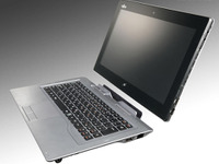 富士通、ノートPCにもなるハイブリッドタブレット開発 画像