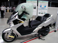 【ホンダミーティング】2輪車にエアバック…200回のドカン! 画像