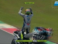 あぁ、勘違い…レースでライダーを襲った悲劇［動画］ 画像
