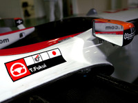 【ホンダミーティング】疾走写真蔵…福井社長、F1マシンをドライブ!! 画像