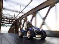 【パリモーターショー04】プジョーの燃料電池スタディ…クォーク 画像