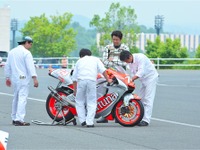 【ホンダコレクション】加藤大治郎がMotoGPクラスで戦ったNSR500（'02）写真蔵 画像