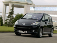 【パリモーターショー04】プジョー1007は「RC」で過熱 画像