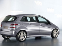 【パリモーターショー04】メルセデスベンツ CSTビジョンB…Bクラス 画像