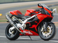 【インターモト04】アプリリア RSV1000R…燃える炎 画像