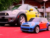 【ロンドンオリンピック】 MINI のラジコンカー、陸上競技で活躍中［動画］ 画像