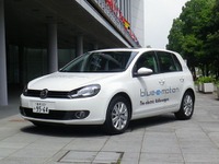 【VW ゴルフ ブルーeモーション 試乗】パドルで切り換える独特の回生ブレーキ…松下宏 画像